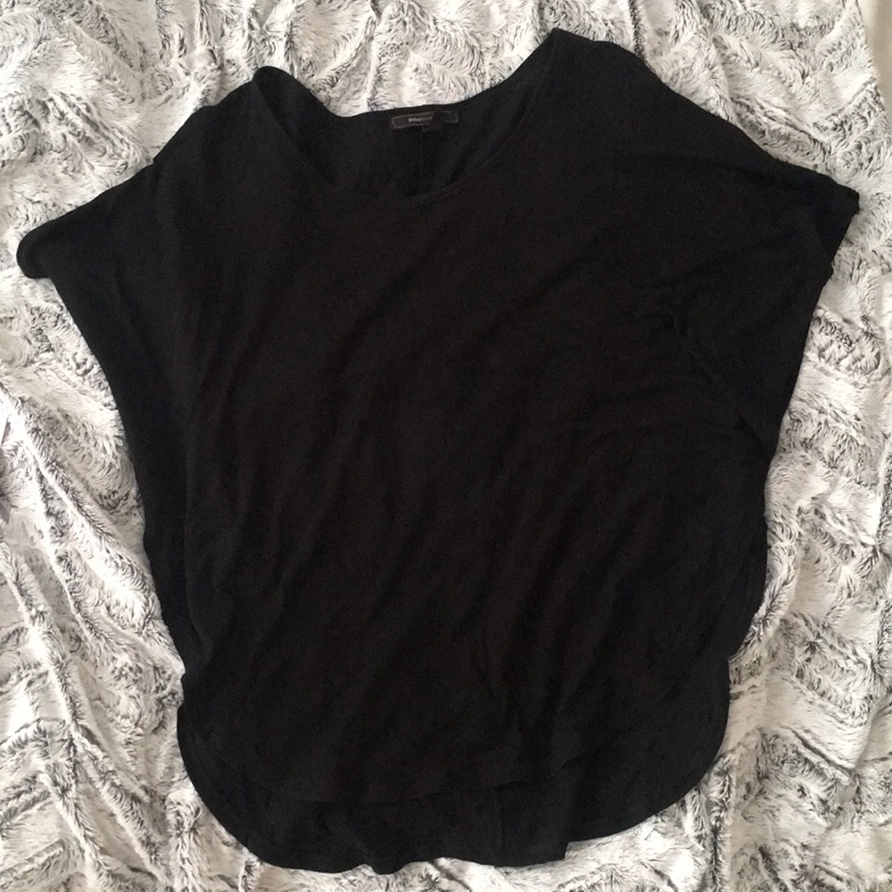 BCBG Oversized T-Shirt in Black